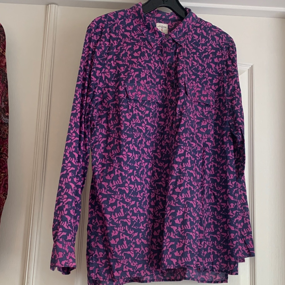 GAP navy and fuchsia boyfriend style tunic.